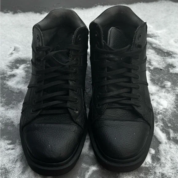 Dr. Martens Harris Black Leather Sneakers Size 10 - Picture 3 of 16